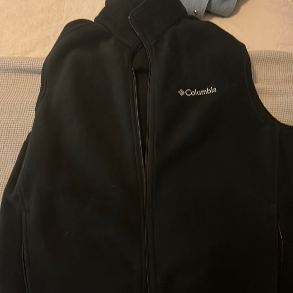 columbia men’s vest size M